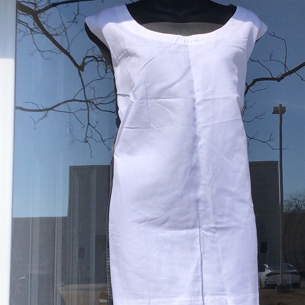 {$15 BUNDLED} New JESSICA LONDON White Linen CamiTank